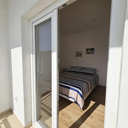Апартаменты Sea View Мимице